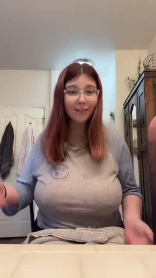 yrbigboobgf leaked video, frame 5