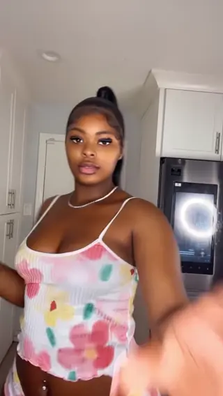 yungthicksht leaked video, frame 1