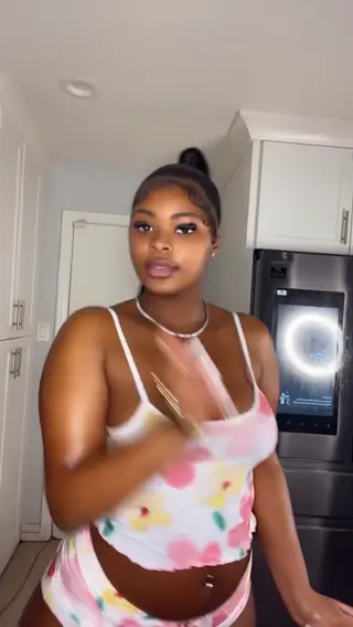 yungthicksht leaked video, frame 5