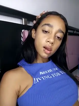 zoe_sweett18 leaked video, frame 2